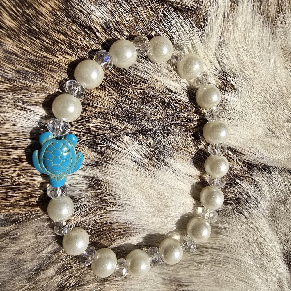 Elegant Pearl and Turquoise Turtle Bracelet
